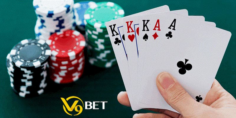 Lợi ích poker v9bet mang lại cho anh em tham gia