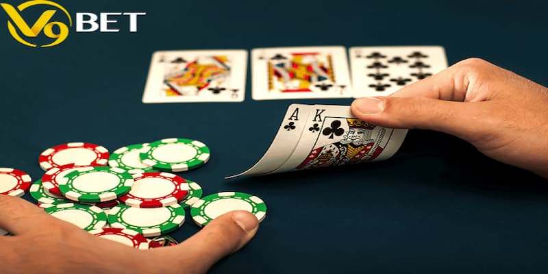 Những kinh nghiệm đánh poker v9bet từ các cao thủ